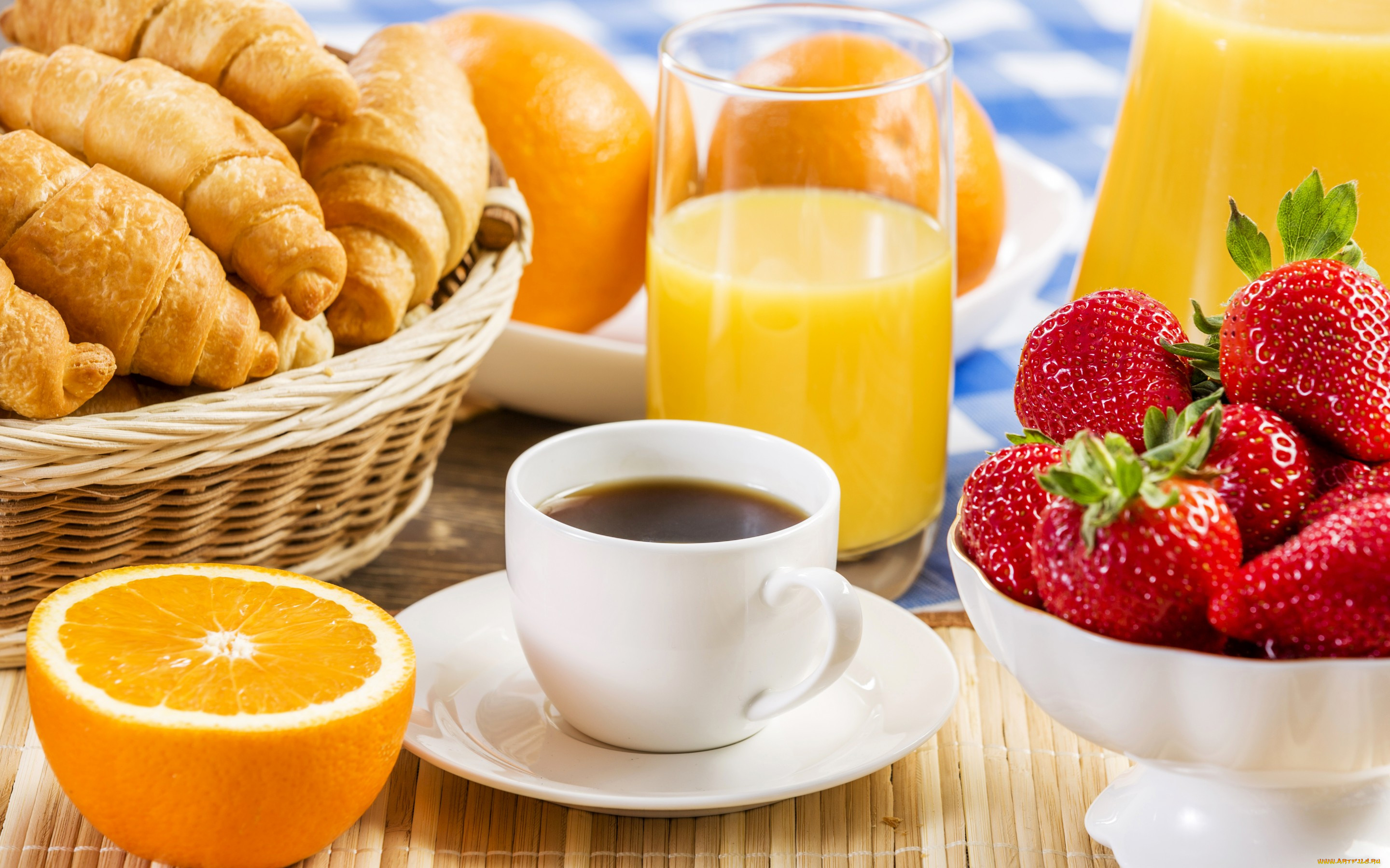 , , orange, strawberry, croissant, juice, coffee, , , , , , 